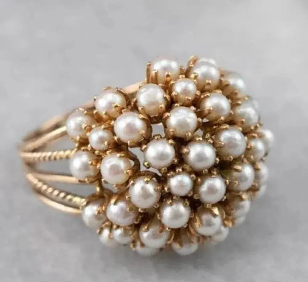 Inlaid pearls ring